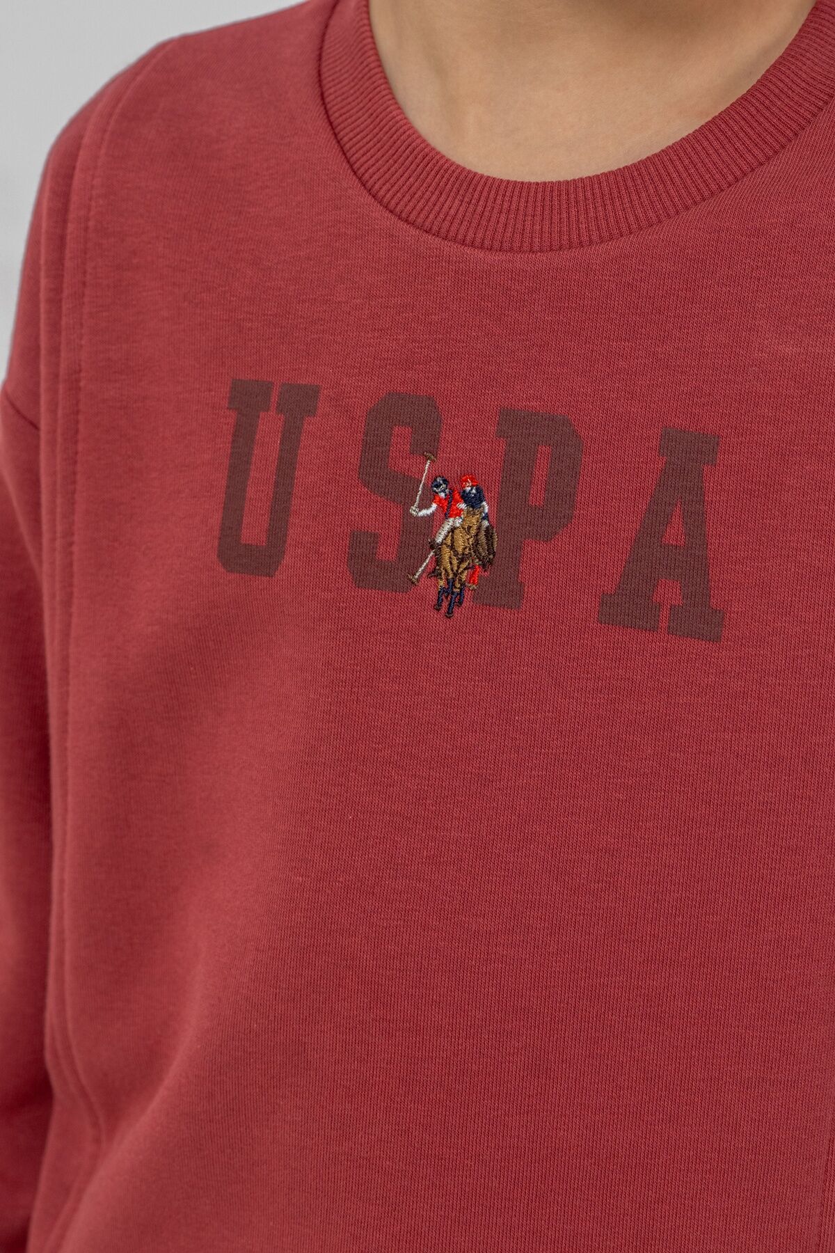 U.S. Polo Assn. Erkek Çocuk Baskılı Bordo Uzun Kol Eşofman Takımı US2642-C-V3 Ürün ikincil görseli