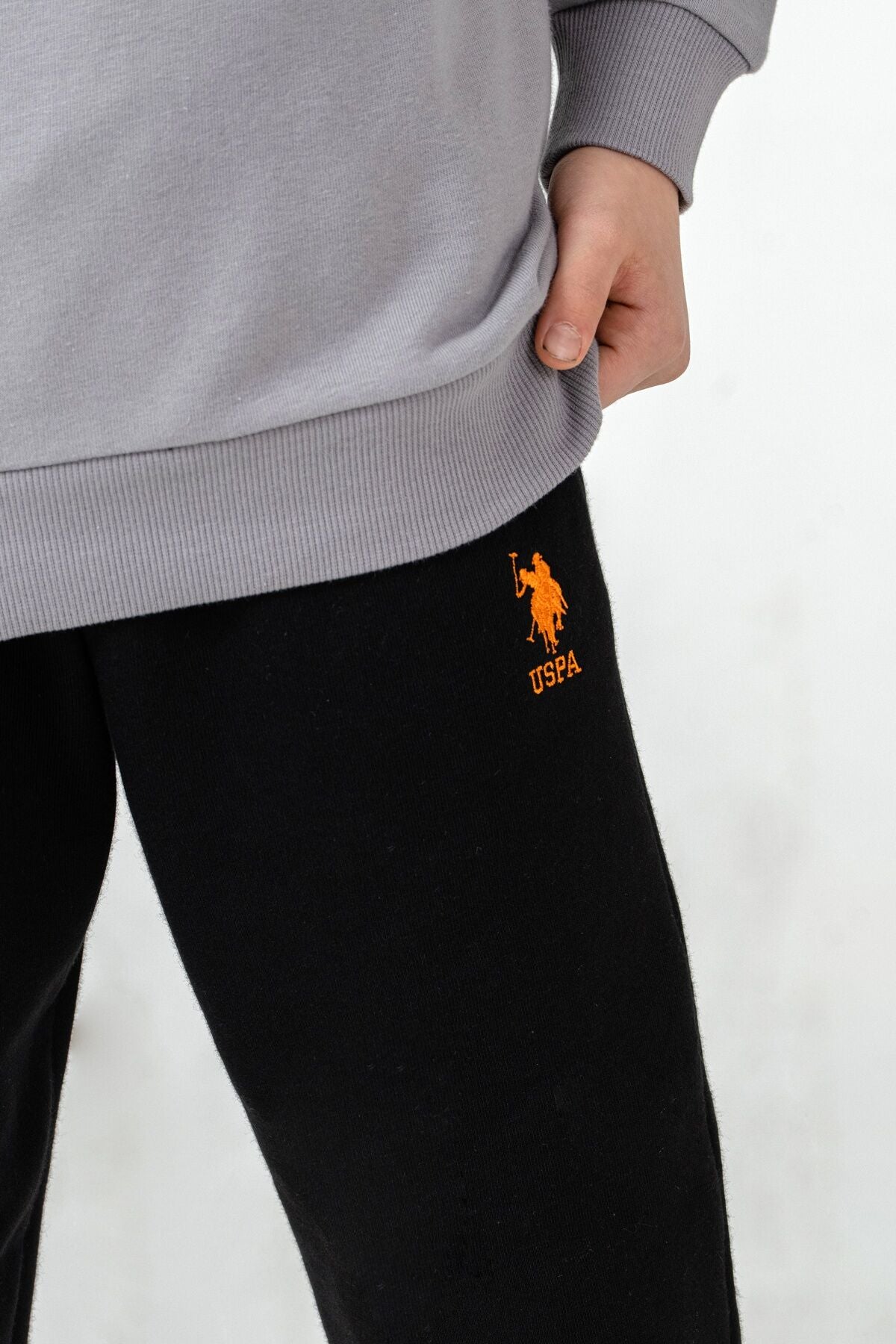 U.S. Polo Assn. Erkek Çocuk Baskılı Gri Uzun Kol Eşofman Takımı US2606-C-V2