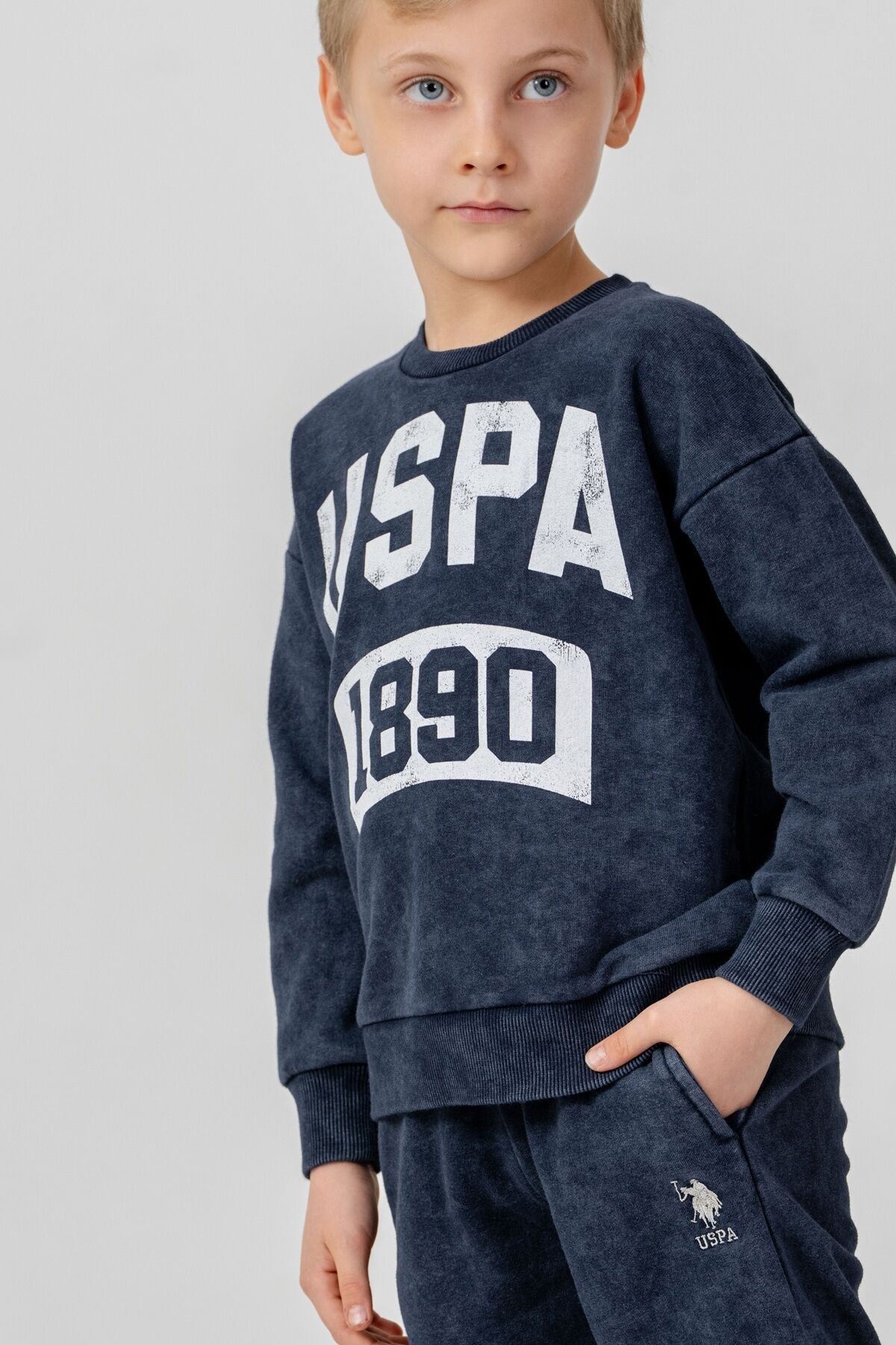 U.S. Polo Assn. Erkek Çocuk Baskılı Lacivert Uzun Kol Eşofman Takımı US2630-C-V2 Ürün ikincil görseli