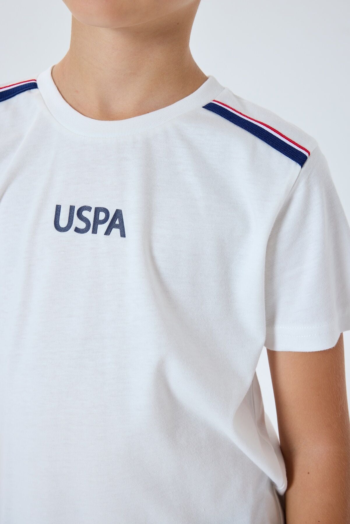 U.S. Polo Assn. Erkek Çocuk Bisiklet Yaka Nakışlı Yazlık Regular Fit Beyaz Bermuda Takım US2404-C-V1 Ürün ikincil görseli