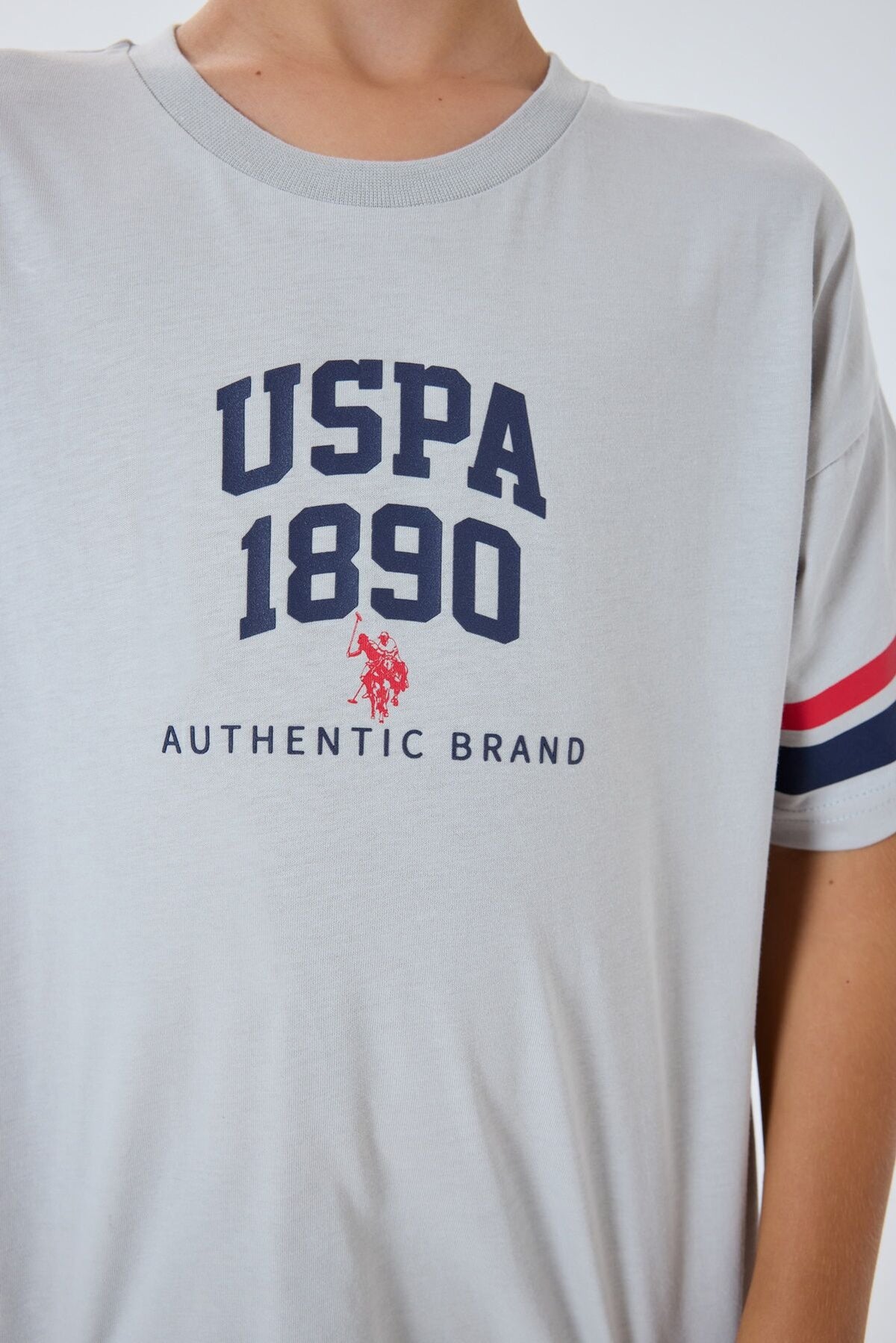 U.S. Polo Assn. Erkek Çocuk Bisiklet Yaka Nakışlı Yazlık Regular Fit Beyaz Bermuda Takım US2414-C-V1