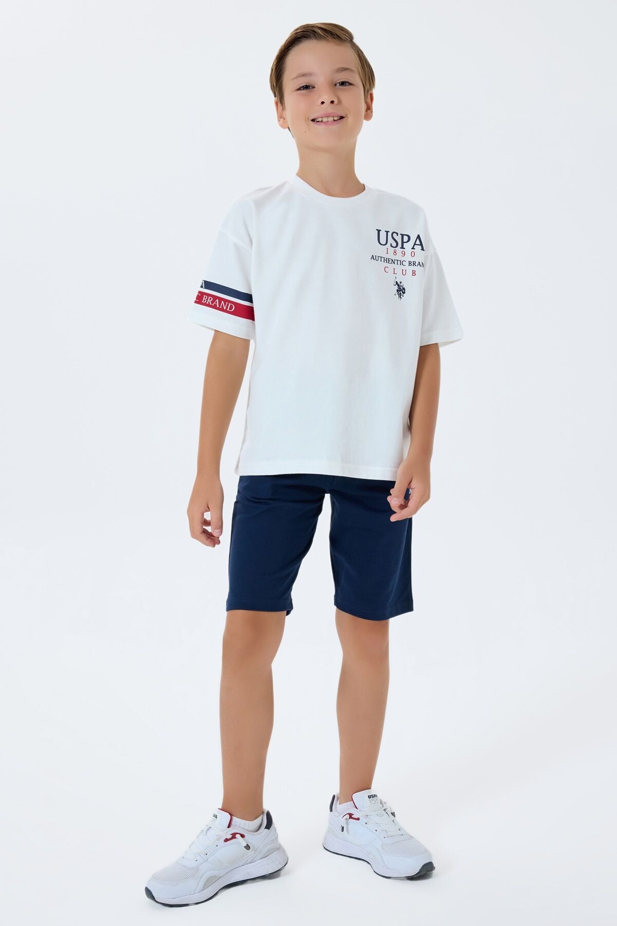 U.S. Polo Assn. Erkek Çocuk Bisiklet Yaka Nakışlı Yazlık Regular Fit Beyaz Bermuda Takım US2401-C-V1