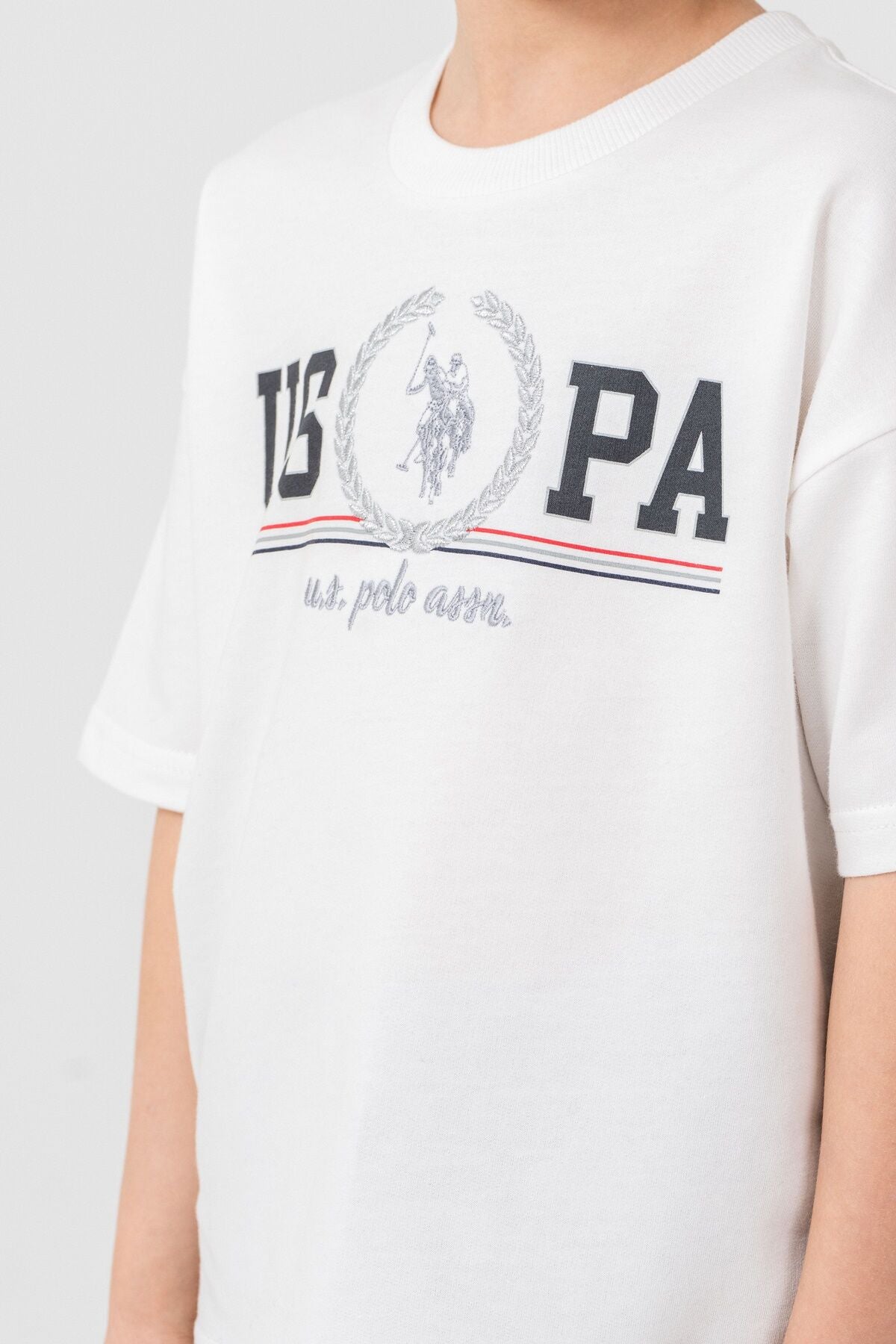 U.S Polo Assn. Erkek Çocuk Beyaz Bermuda Takım Ürün ikincil görseli