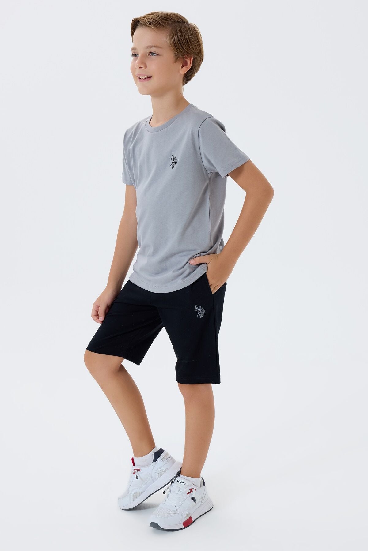 U.S. Polo Assn. Erkek Çocuk Bisiklet Yaka Nakışlı Yazlık Regular Fit Gri Bermuda Takım US2427-C-V2 Ürün ana görseli
