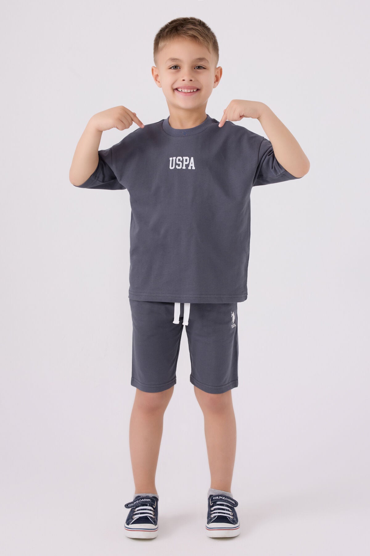 U.S. Polo Assn. Erkek Çocuk Bisiklet Yaka Pigment Baskılı Yazlık Regular Fit Gri Bermuda Takım US1781-C-V3 Ürün ana görseli