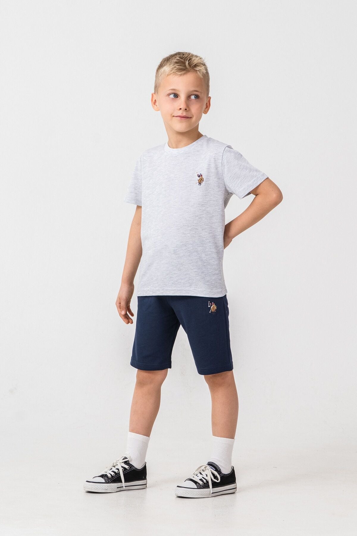 U.S. Polo Assn. Erkek Çocuk Bisiklet Yaka Nakışlı Yazlık Regular Fit Gri Bermuda Takım US2470-C-V1 Ürün ikincil görseli