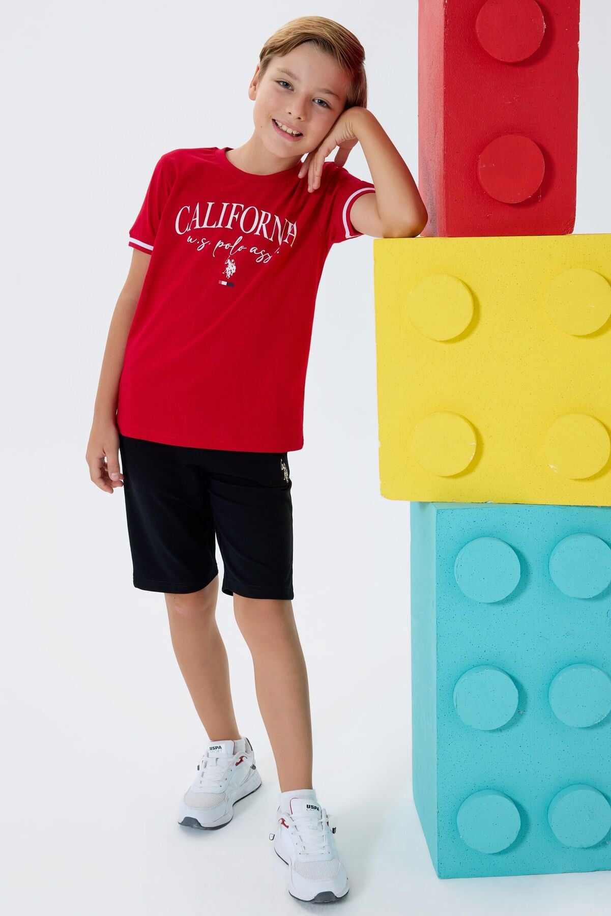 U.S. Polo Assn. Erkek Çocuk Bisiklet Yaka Nakışlı Yazlık Regular Fit Kırmızı Bermuda Takım US2426-C-V2 Ürün ana görseli