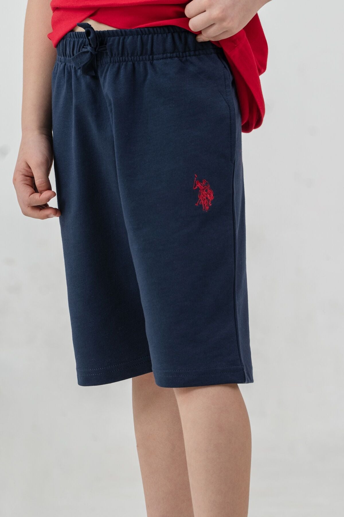 U.S. Polo Assn. Erkek Çocuk Bisiklet Yaka Nakışlı Yazlık Regular Fit Kırmızı Bermuda Takım US2427-C-V3