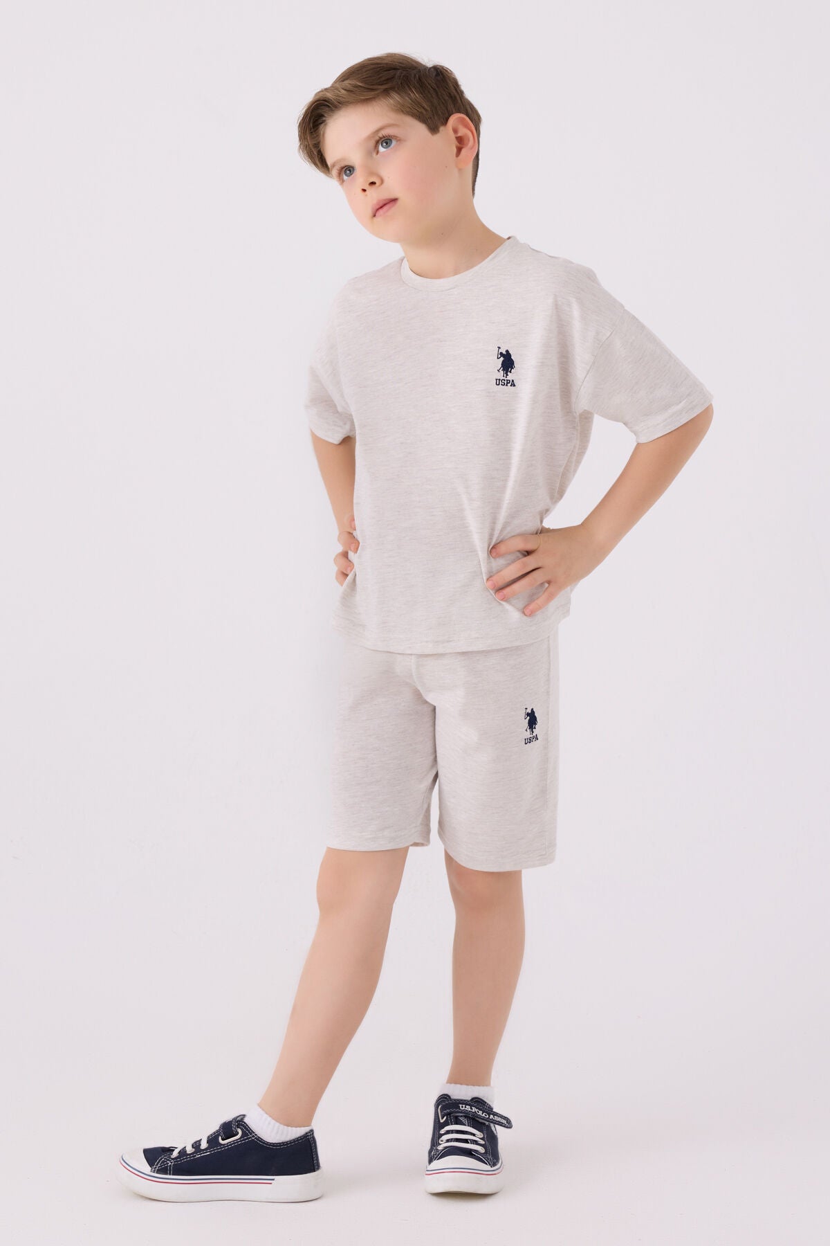 U.S. Polo Assn. Erkek Çocuk Bisiklet Yaka Sargı Nakışlı Yazlık Regular Fit Krem Bermuda Takım US1779-C-V28 Ürün ana görseli