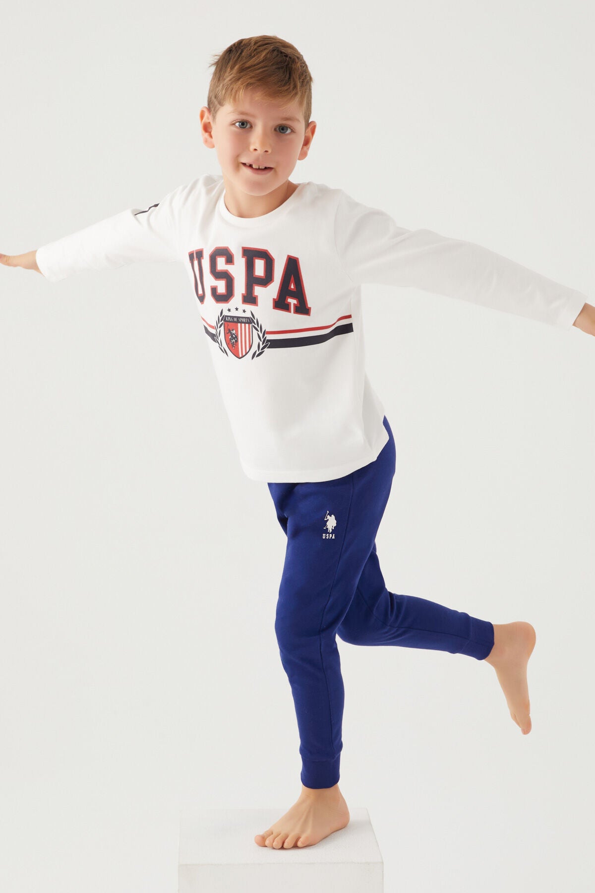 U.S. Polo Assn. Erkek Çocuk Bisiklet Yaka Pigment Baskılı Kışlık Regular Fit Beyaz Pijama Takımı US1191-C-V6
