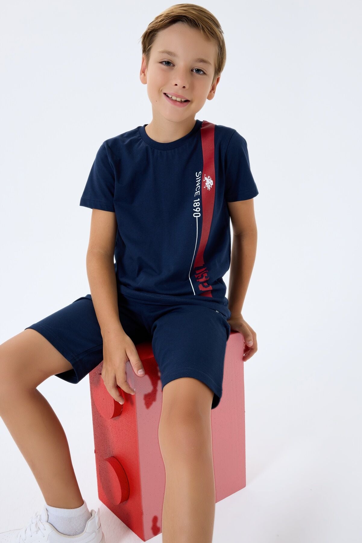 U.S. Polo Assn. Erkek Çocuk Bisiklet Yaka Nakışlı Yazlık Regular Fit Lacivert Bermuda Takım US2400-C-V1 Ürün ana görseli
