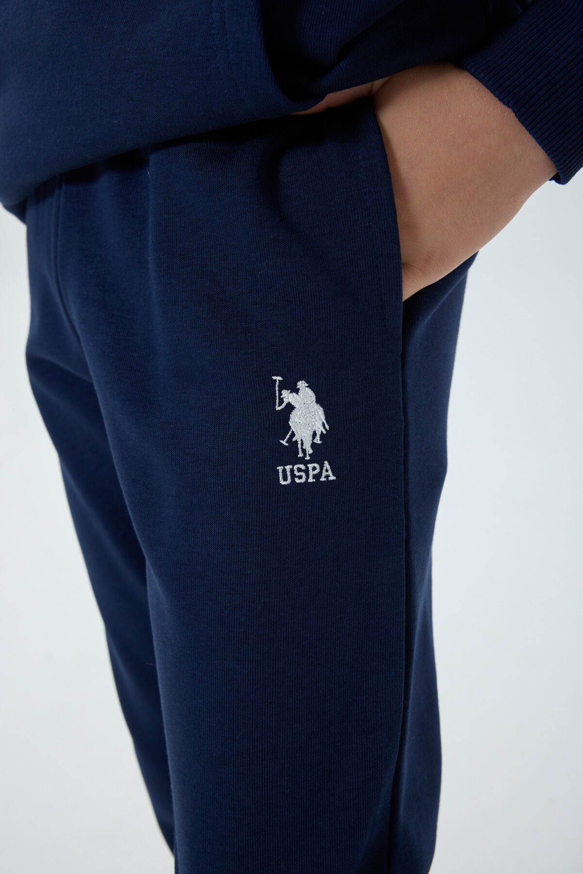 U.S. Polo Assn. Erkek Çocuk Kapüşonlu Nakışlı Kışlık Regular Fit Lacivert Eşofman Takımı US1562-C-V1