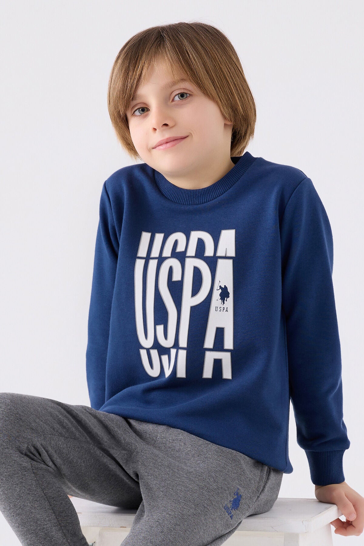 U.S. Polo Assn. Erkek Çocuk Bisiklet Yaka Empirme Baskılı Kışlık Regular Fit Lacivert Eşofman Takımı US1901-C-V2 Ürün ikincil görseli