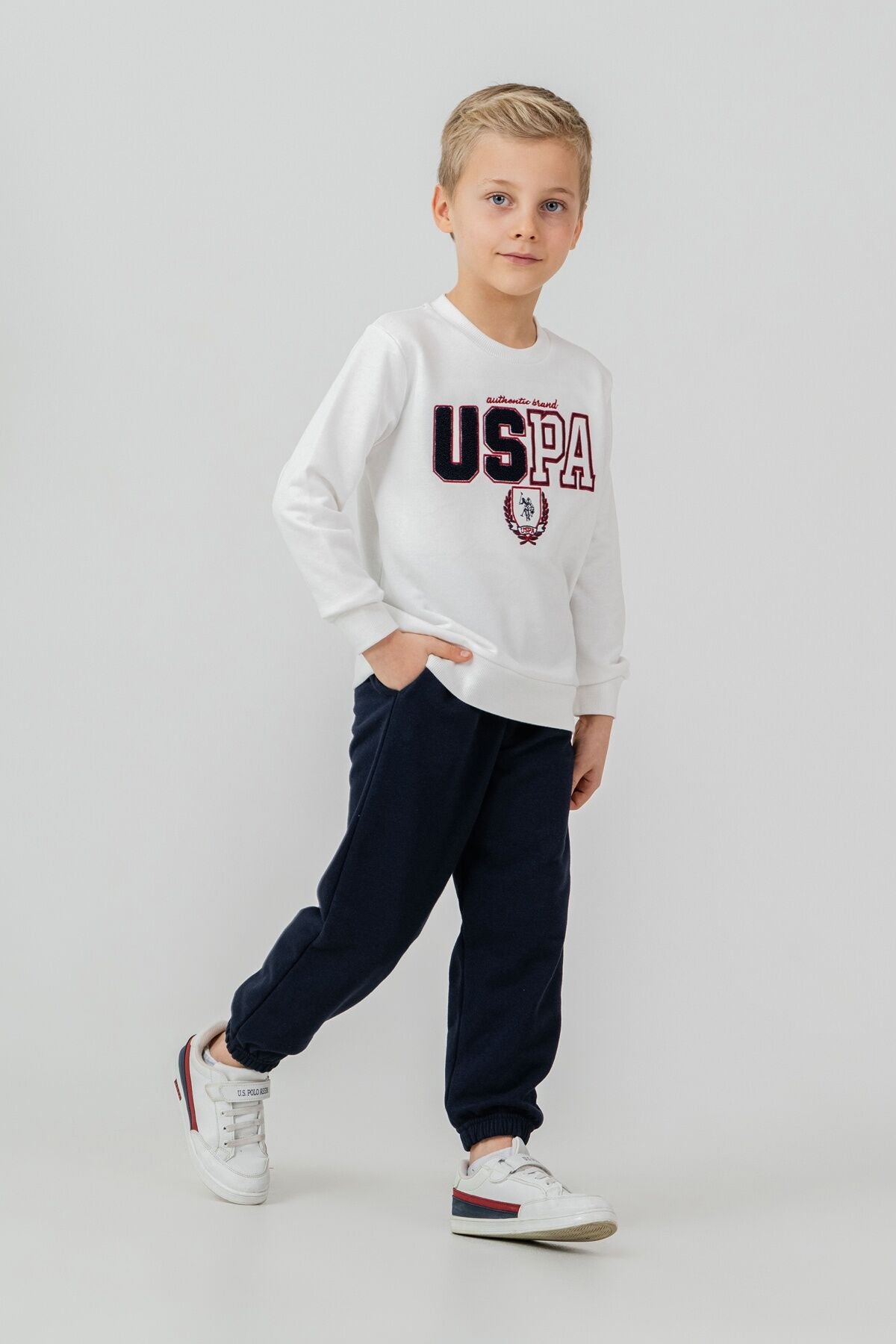 U.S. Polo Assn. Erkek Çocuk Nakışlı Beyaz Uzun Kol Eşofman Takımı US2602-C-V2 Ürün ana görseli