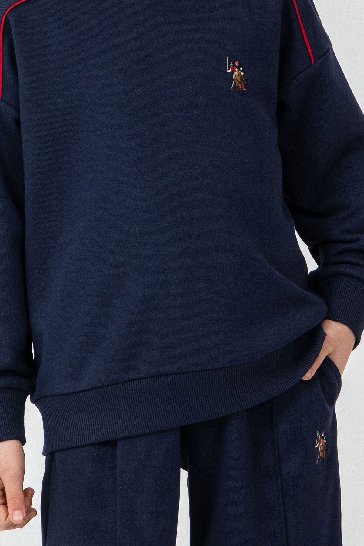 U.S. Polo Assn. Erkek Çocuk Nakışlı Lacivert Uzun Kol Eşofman Takımı US2641-C-V1 Ürün ana görseli