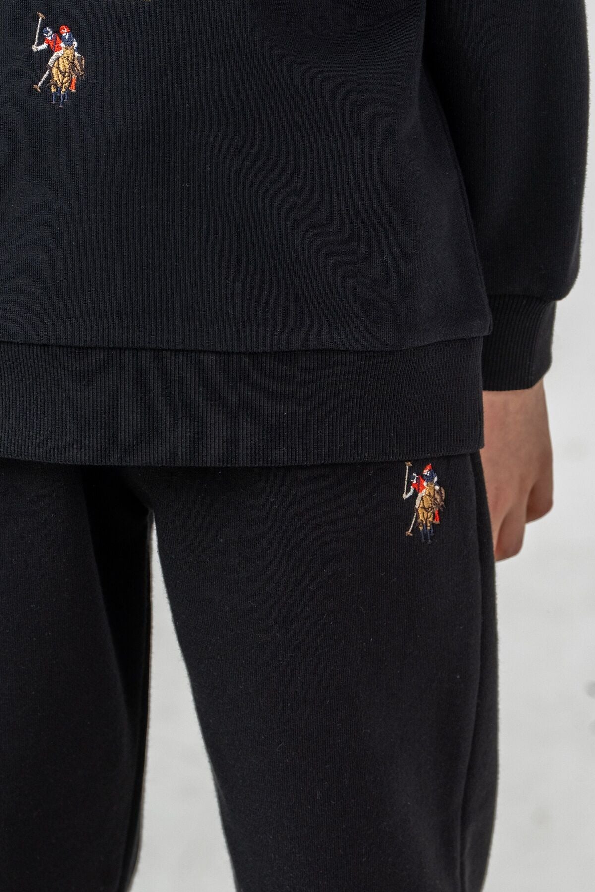 U.S. Polo Assn. Erkek Çocuk Nakışlı Siyah Uzun Kol Eşofman Takımı US2629-C-V4