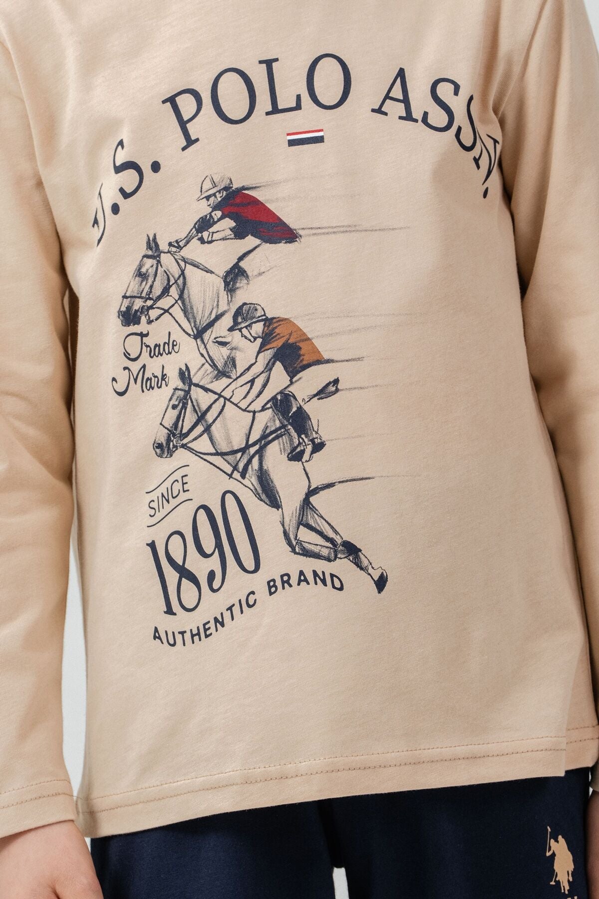 U.S. Polo Assn. Erkek Çocuk Pijama Takımı Baskılı Krem Uzun Kol Pijama Takımı US2637-C-V1