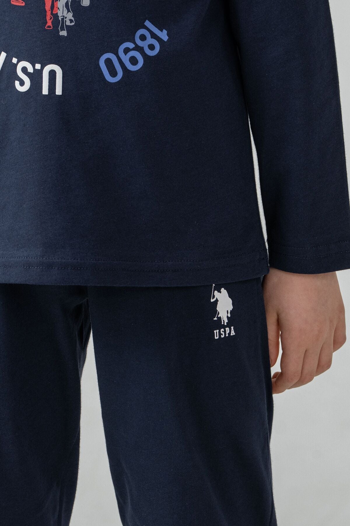 U.S. Polo Assn. Erkek Çocuk Pijama Takımı Baskılı Lacivert Uzun Kol Pijama Takımı US2638-C-V1