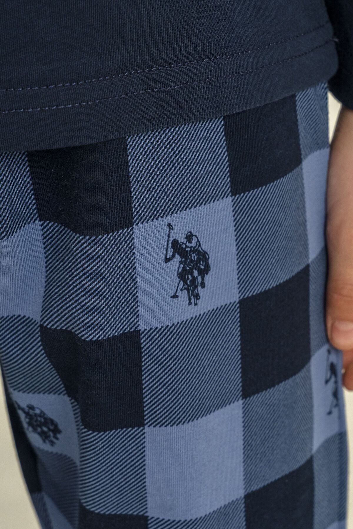 U.S. Polo Assn. Erkek Çocuk Pijama Takımı Baskılı Lacivert Uzun Kol Pijama Takımı US2647-C-V1 Ürün ikincil görseli