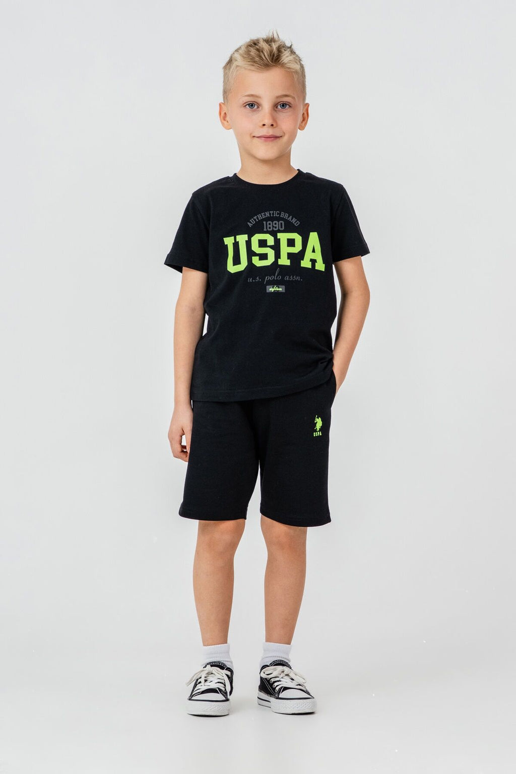 U.S. Polo Assn. Erkek Çocuk Bisiklet Yaka Nakışlı Yazlık Regular Fit Siyah Bermuda Takım US2430-C-V1