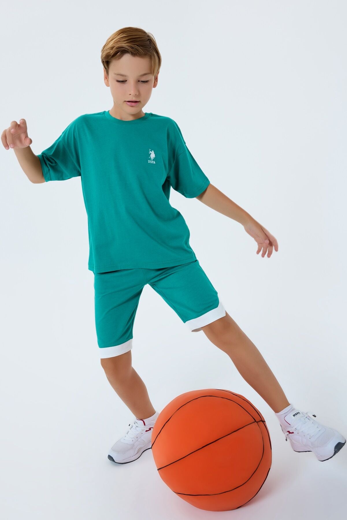 U.S. Polo Assn. Erkek Çocuk Bisiklet Yaka Nakışlı Yazlık Regular Fit Yeşil Bermuda Takım US2403-C-V2 Ürün ikincil görseli