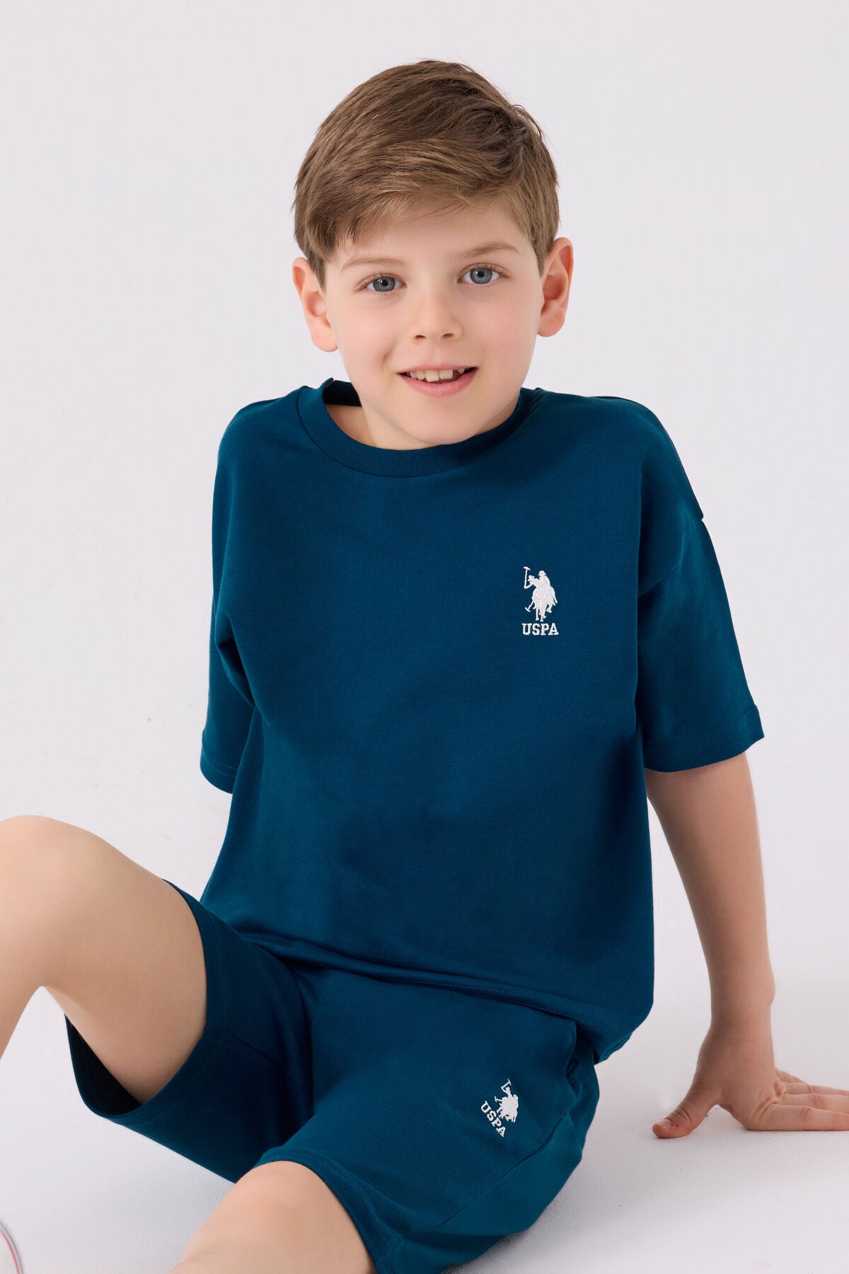 U.S. Polo Assn. Erkek Çocuk Bisiklet Yaka Sargı Nakışlı Yazlık Regular Fit Lacivert Bermuda Takım US1780-C-V12 Ürün ikincil görseli