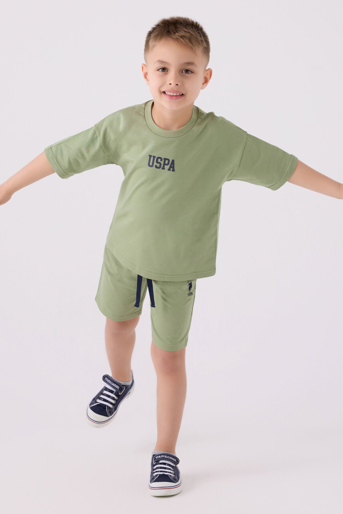 U.S. Polo Assn. Erkek Çocuk Bisiklet Yaka Pigment Baskılı Yazlık Regular Fit Haki Bermuda Takım US1781-C-V13 Ürün ana görseli