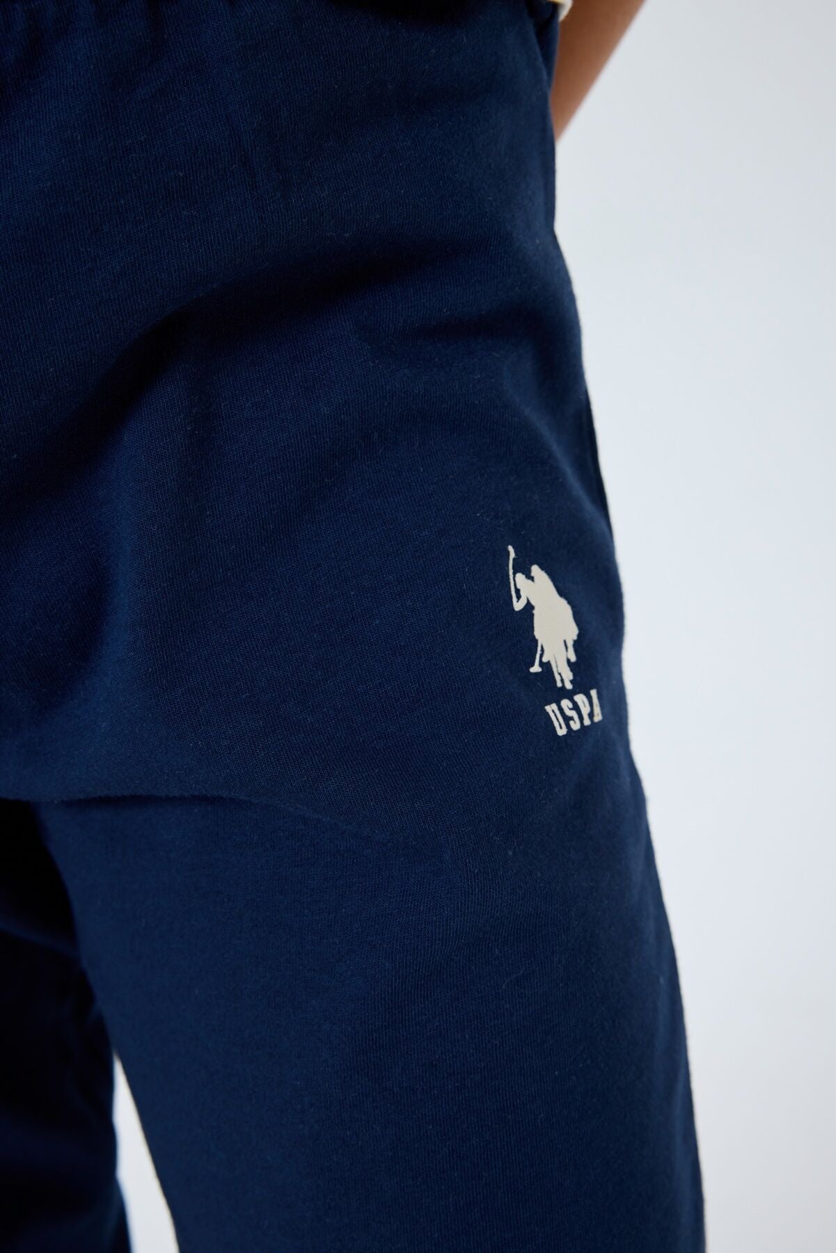 U.S. Polo Assn. Erkek Çocuk Bisiklet Yaka Nakışlı Yazlık Regular Fit Krem Pijama Takımı US2422-C-V1
