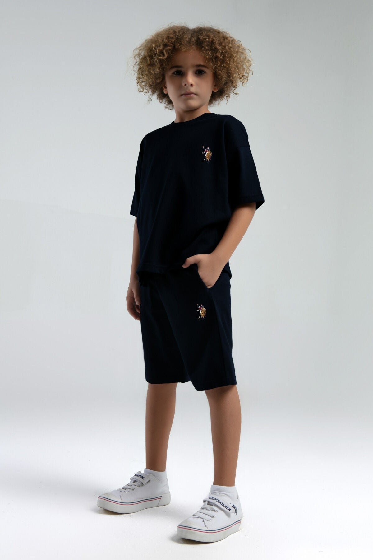 U.S. Polo Assn. Erkek Çocuk Bisiklet Yaka Pigment Baskılı Yazlık Regular Fit Siyah Bermuda Takım US2119-C-V1