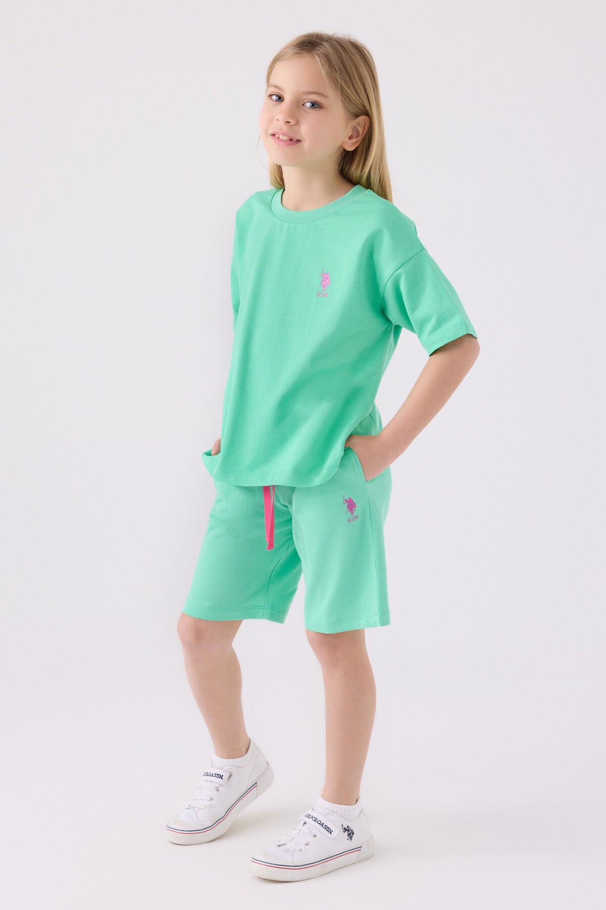 U.S. Polo Assn. Kız Çocuk Bisiklet Yaka Sargı Nakışlı Yazlık Regular Fit Yeşil Bermuda Takım US1850-C-V22