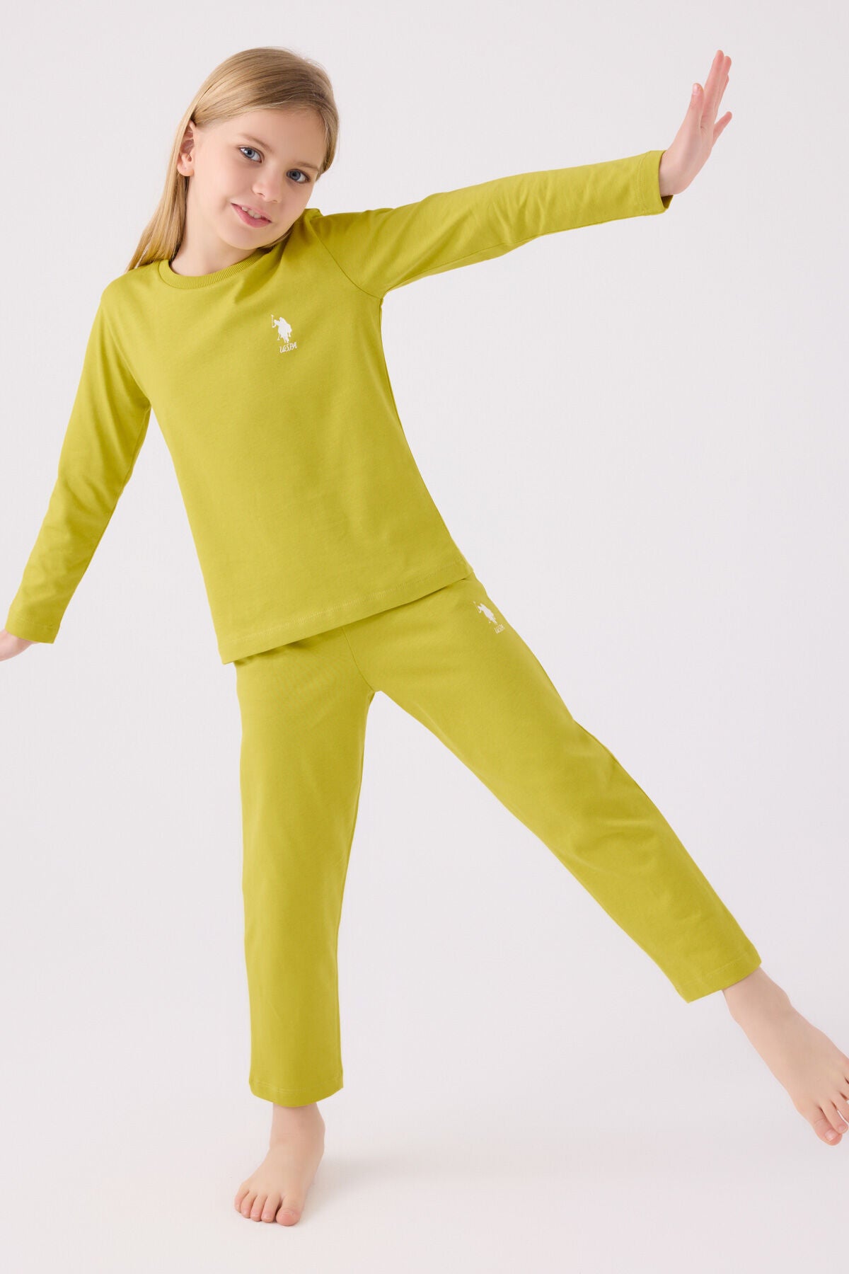 U.S. Polo Assn. Kız Çocuk Bisiklet Yaka Pigment Baskılı Kışlık Regular Fit Yeşil Pijama Takımı US1668-C-V1 Ürün ana görseli