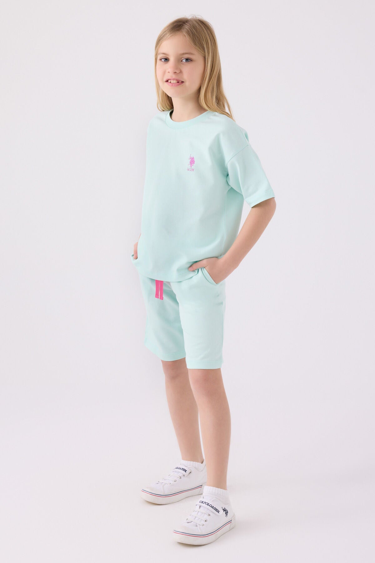 U.S. Polo Assn. Kız Çocuk Bisiklet Yaka Sargı Nakışlı Yazlık Regular Fit Mavi Bermuda Takım US1850-C-V9 Ürün ana görseli