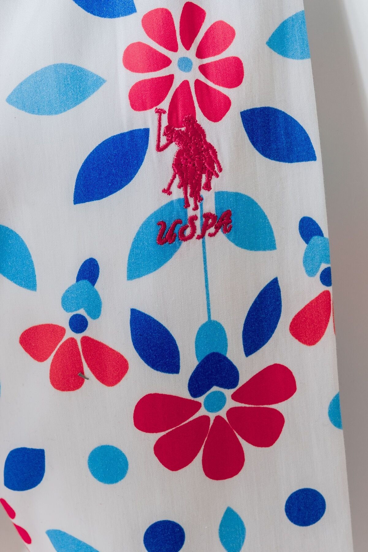 U.S. Polo Assn. Kız Bebek Düğmeli Yaka Nakışlı Yazlık Regular Fit Beyaz T-Shirt USB3002-C-V1
