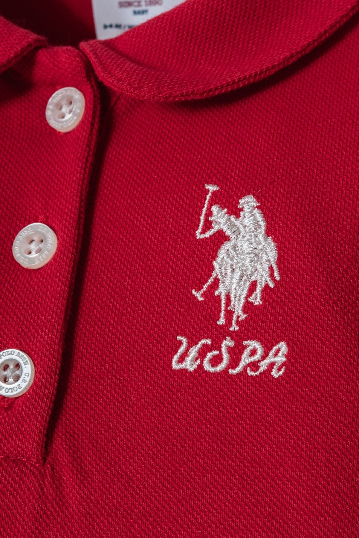 U.S. Polo Assn. Kız Bebek Polo Yaka Nakışlı Yazlık Regular Fit Kırmızı Tulum USB3026-C-V1 Ürün ikincil görseli