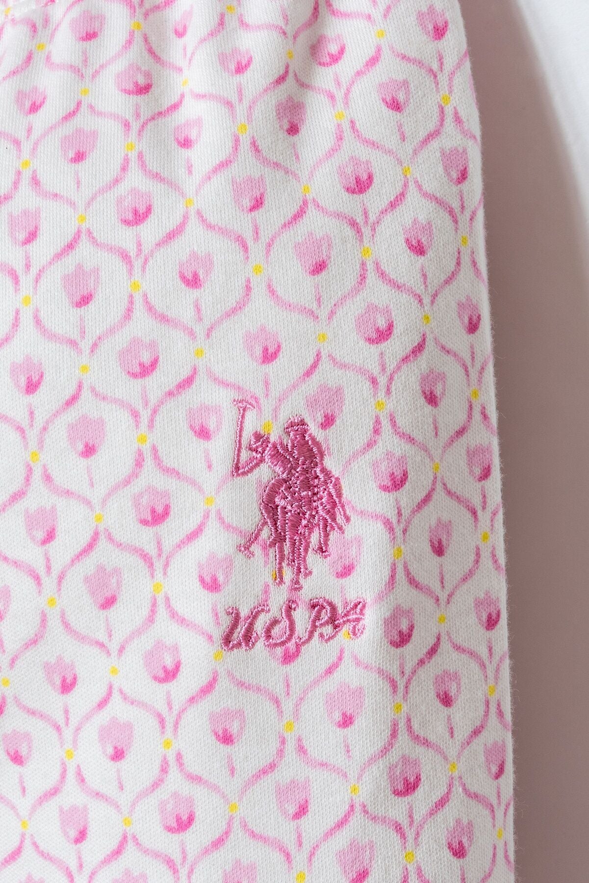 U.S. Polo Assn. Kız Bebek Gömlek Yaka Nakışlı Yazlık Regular Fit Pembe Bebek Takımı USB3020-C-V1