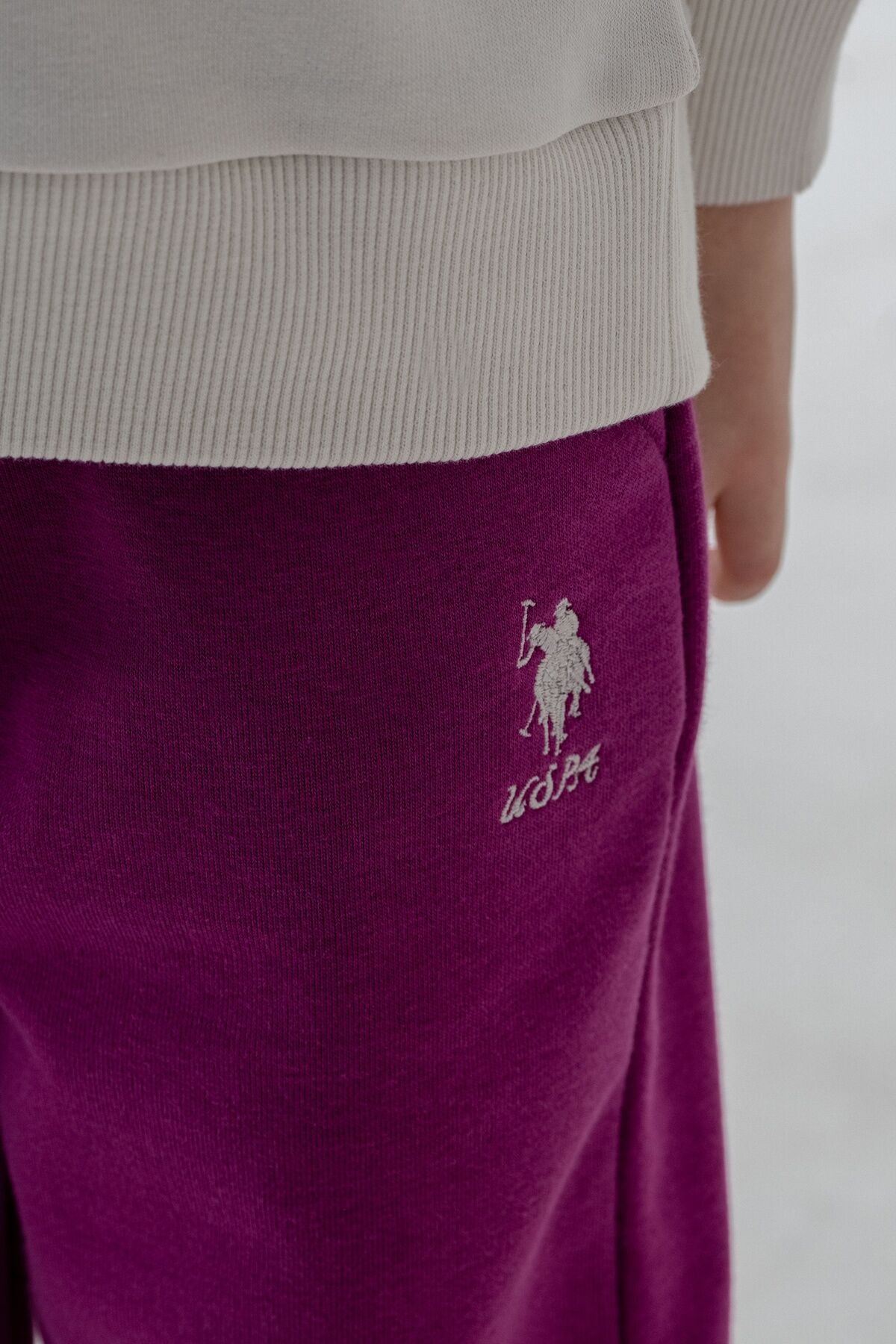 U.S. Polo Assn. Kız Çocuk Baskılı Beyaz Uzun Kol Eşofman Takımı US2701-C-V1