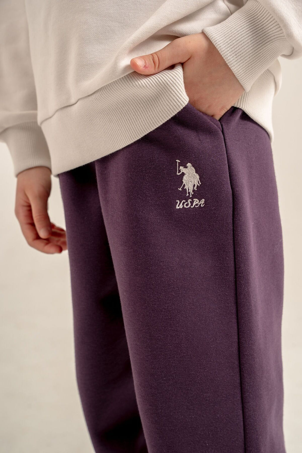 U.S. Polo Assn. Kız Çocuk Baskılı Beyaz Uzun Kol Eşofman Takımı US2711-C-V1