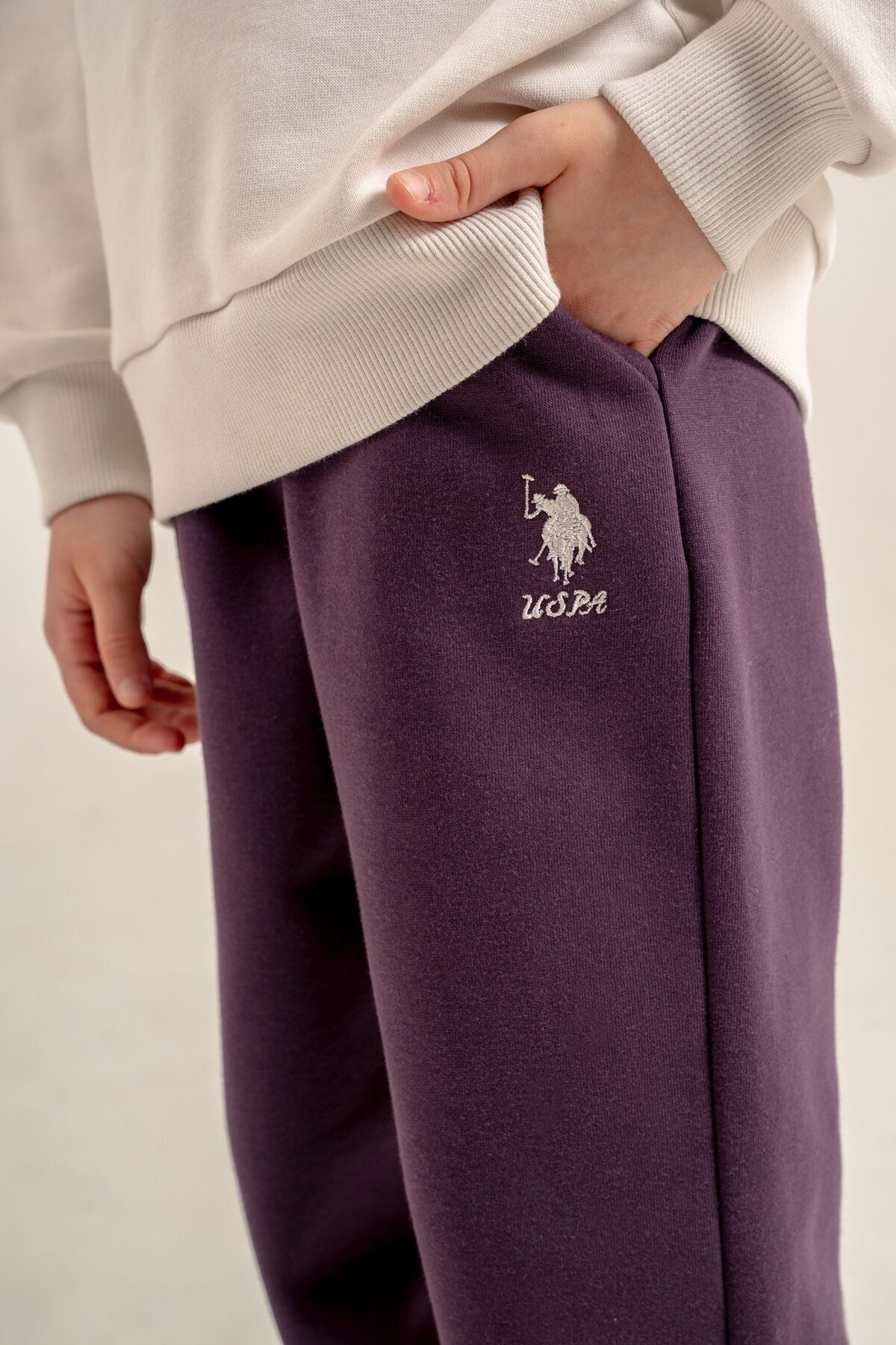 U.S. Polo Assn. Kız Çocuk Baskılı Beyaz Uzun Kol Eşofman Takımı US2711-C-V1