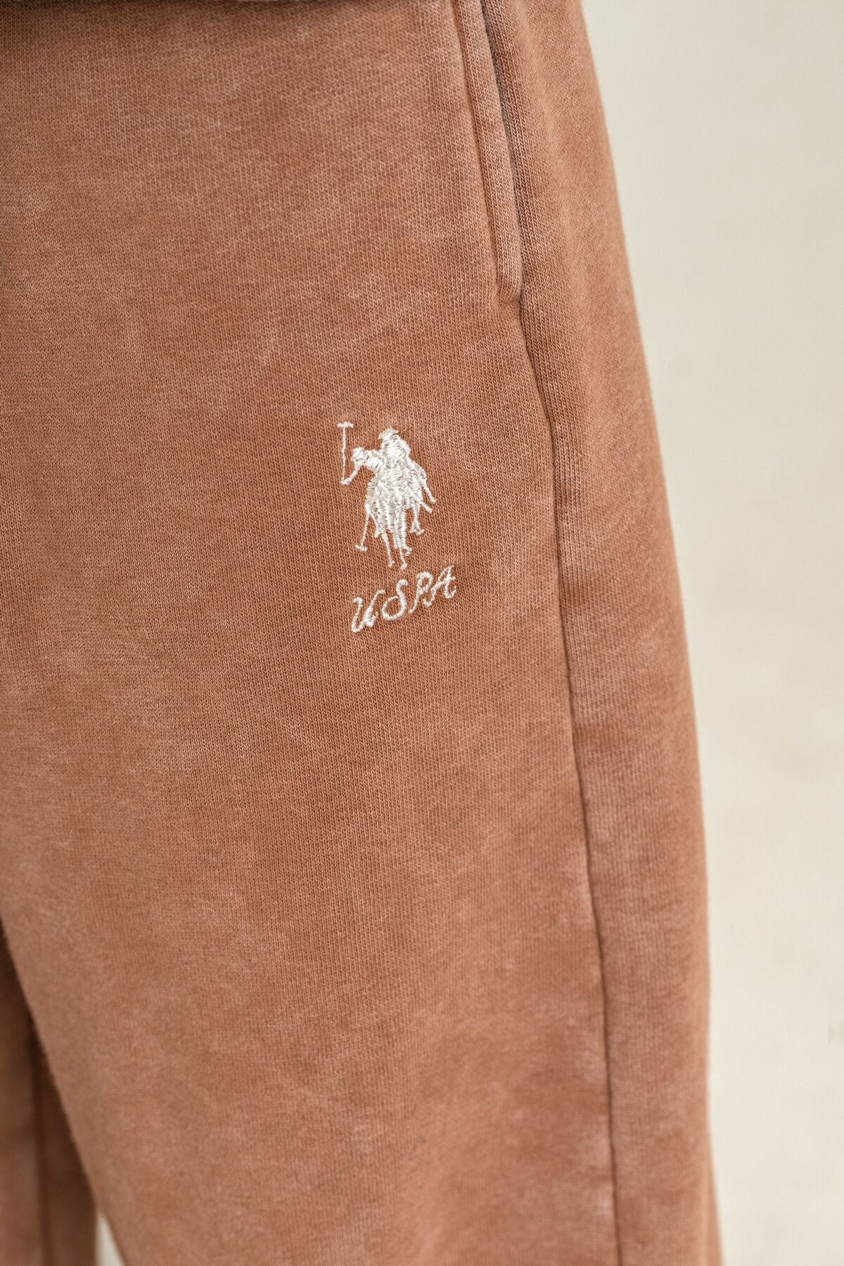 U.S. Polo Assn. Kız Çocuk Baskılı Kahverengi Uzun Kol Eşofman Takımı US2724-C-V1