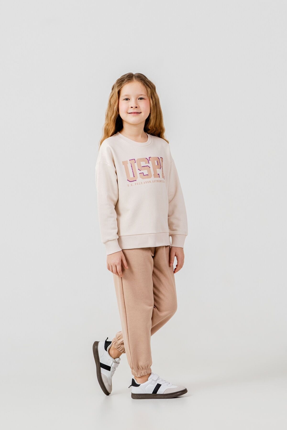 U.S. Polo Assn. Kız Çocuk Baskılı Krem Uzun Kol Eşofman Takımı US2706-C-V2 Ürün ana görseli