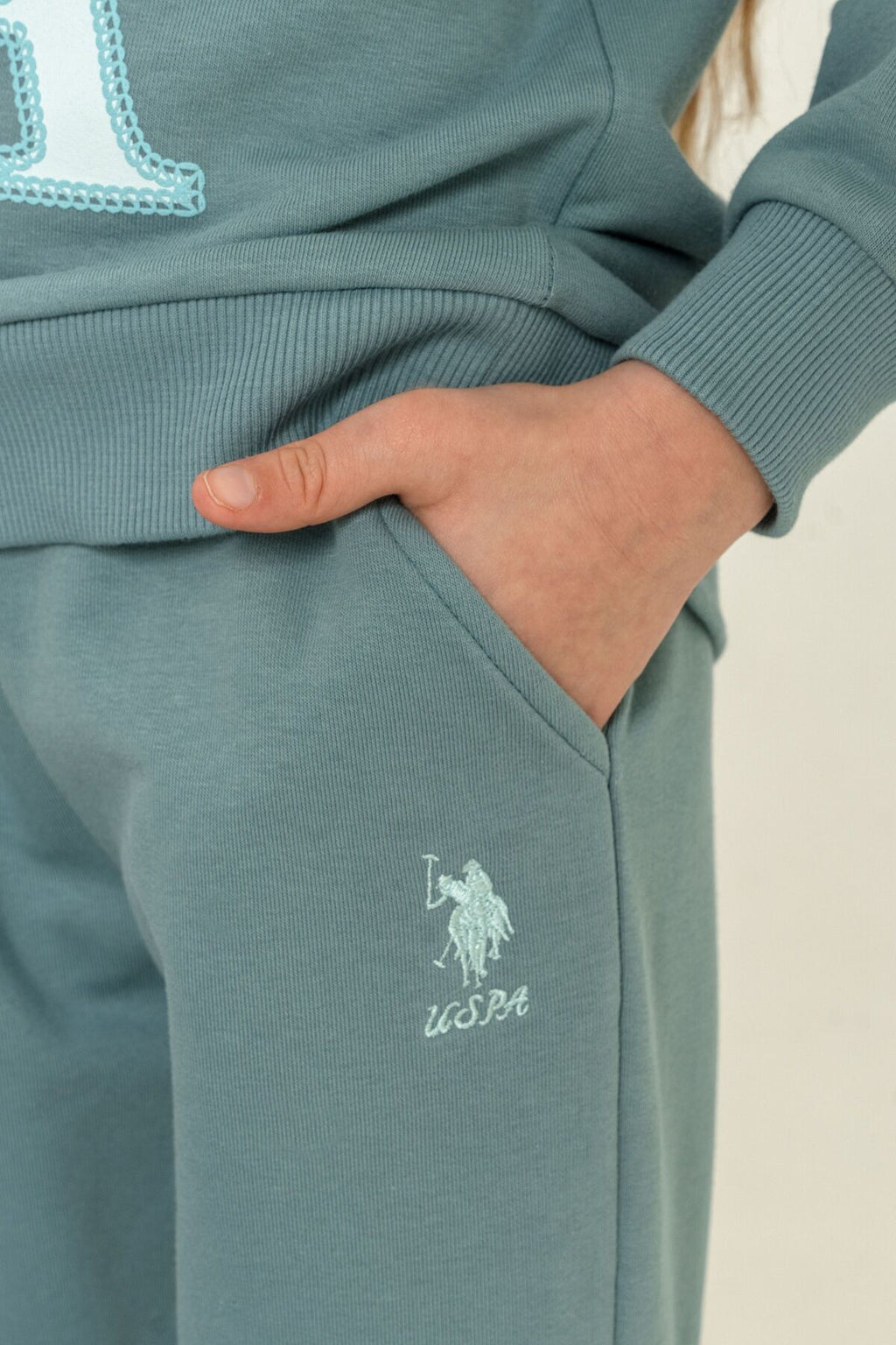 U.S. Polo Assn. Kız Çocuk Baskılı Yeşil Uzun Kol Eşofman Takımı US2712-C-V3