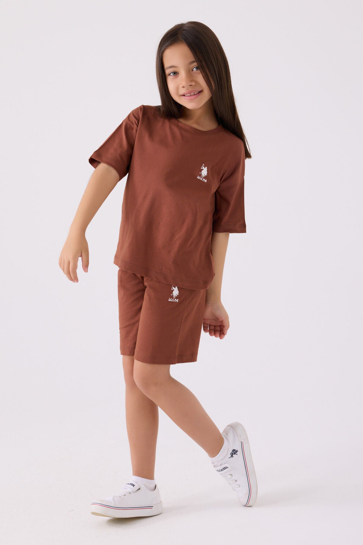 U.S. Polo Assn. Kız Çocuk Bisiklet Yaka Sargı Nakışlı Yazlık Regular Fit Kahverengi Bermuda Takım US1848-C-V48 Ürün ana görseli
