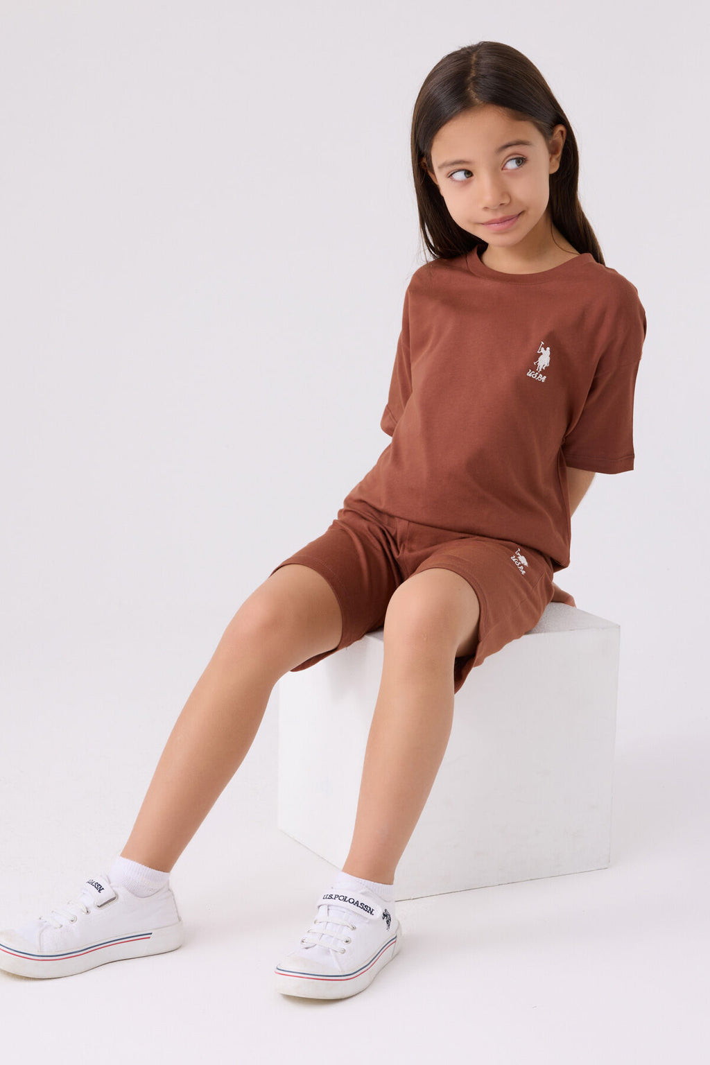 U.S. Polo Assn. Kız Çocuk Bisiklet Yaka Sargı Nakışlı Yazlık Regular Fit Kahverengi Bermuda Takım US1848-C-V48