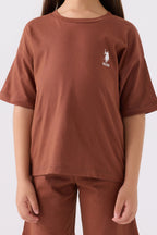 U.S. Polo Assn. Kız Çocuk Bisiklet Yaka Sargı Nakışlı Yazlık Regular Fit Kahverengi Bermuda Takım US1848-C-V48