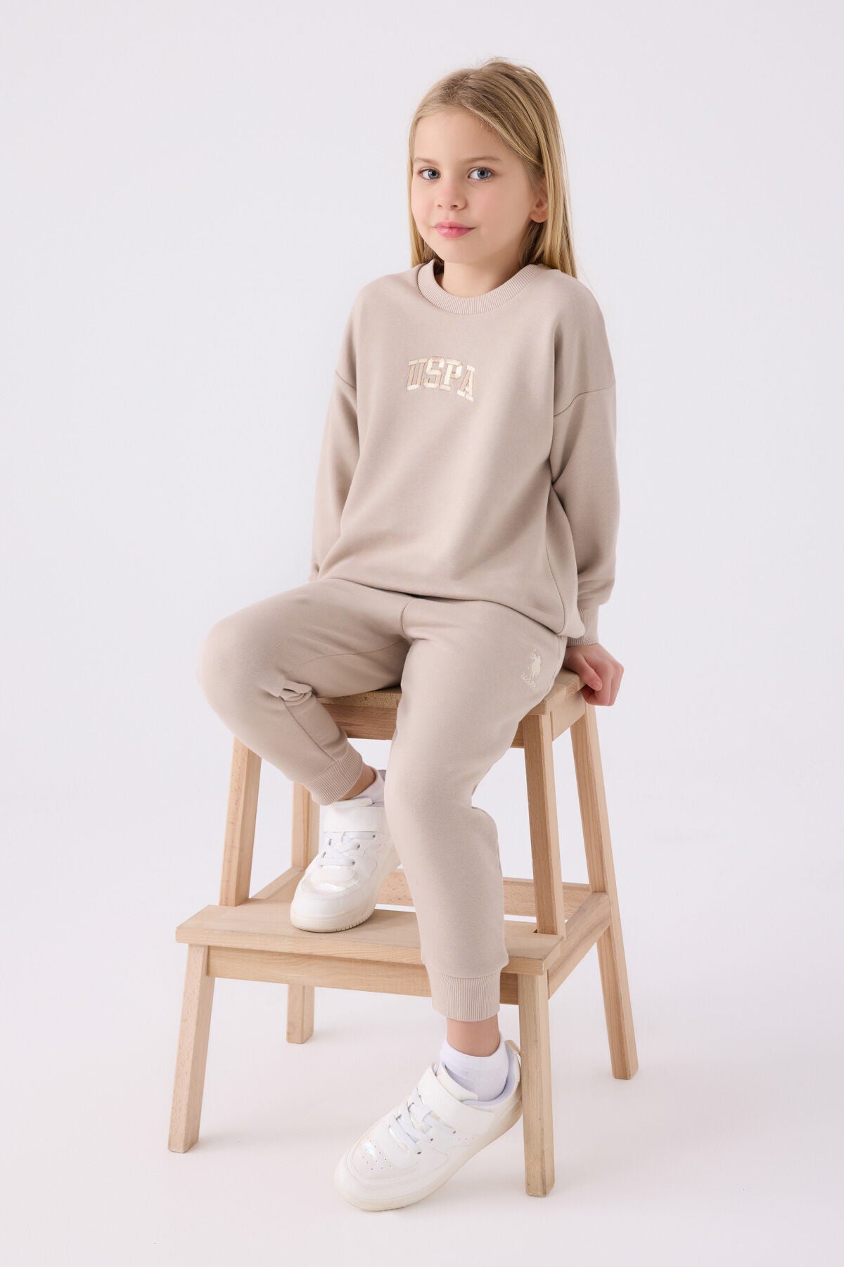 U.S. Polo Assn. Kız Çocuk Bisiklet Yaka Nakışlı Kışlık Regular Fit Krem Eşofman Takımı US1979-C-V3