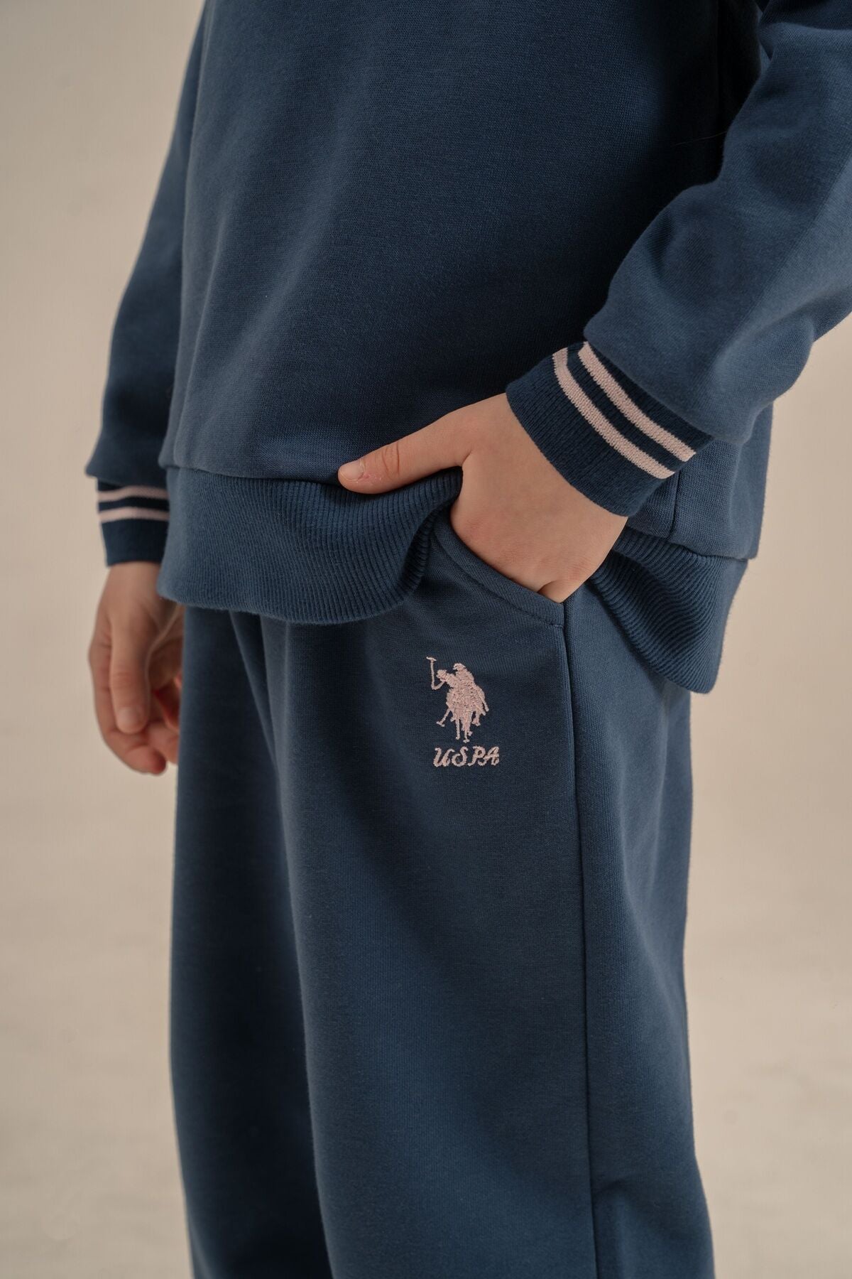 U.S. Polo Assn. Kız Çocuk Nakışlı Mavi Uzun Kol Eşofman Takımı US2705-C-V1
