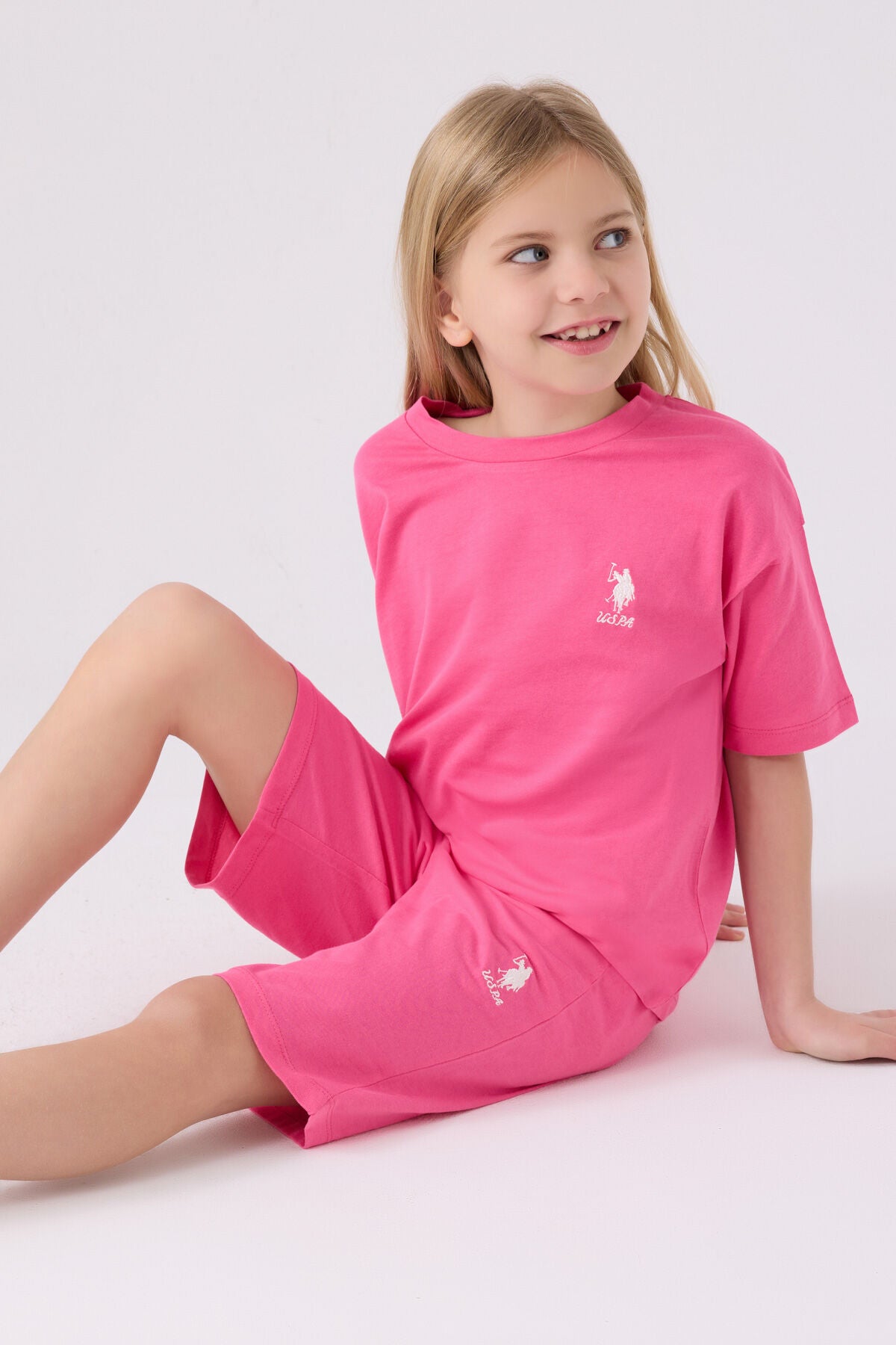 U.S. Polo Assn. Kız Çocuk Bisiklet Yaka Sargı Nakışlı Yazlık Regular Fit Pembe Bermuda Takım US1848-C-V6