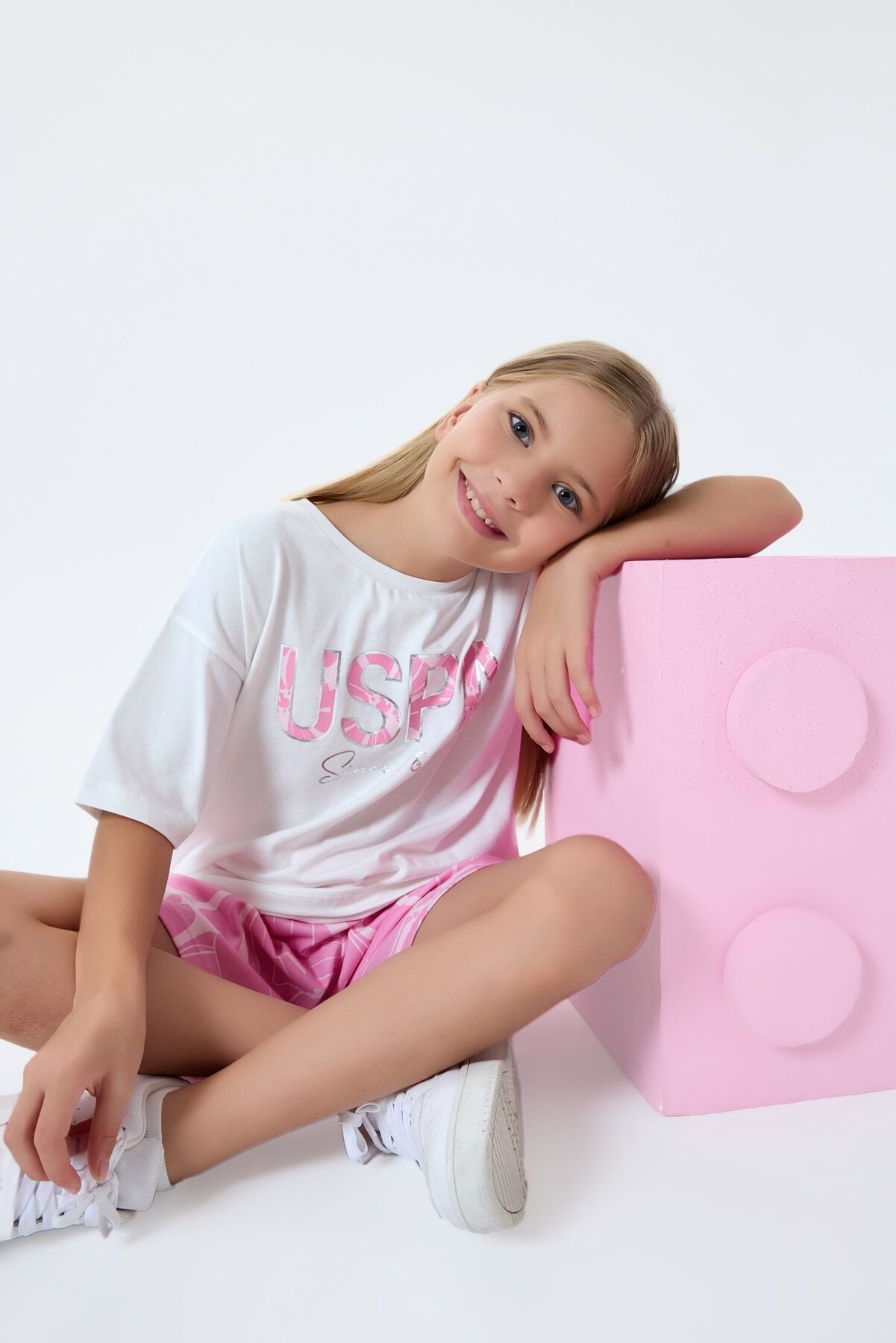 U.S. Polo Assn. Kız Çocuk Bisiklet Yaka Nakışlı Yazlık Regular Fit Pembe Şort Takım US2507-C-V1 Ürün ikincil görseli