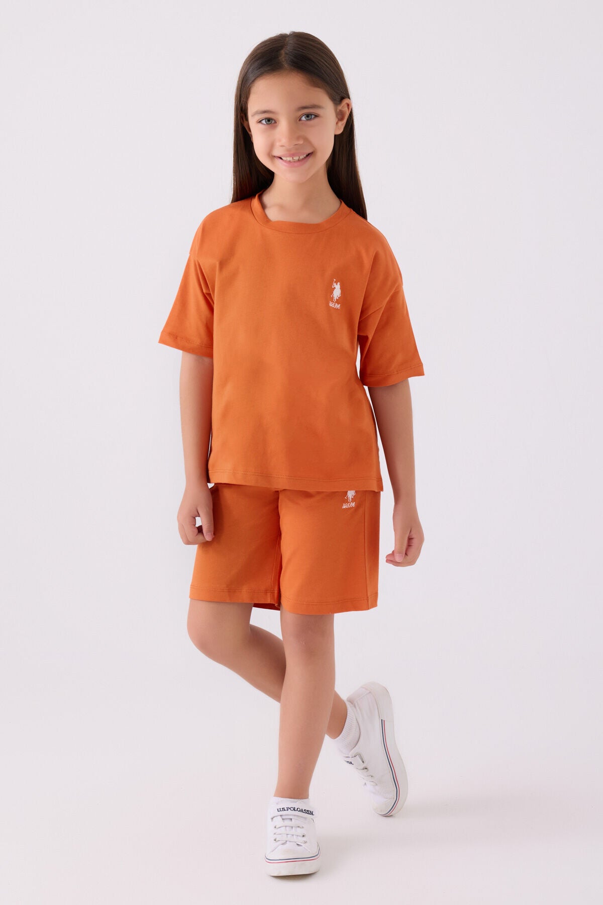 U.S. Polo Assn. Kız Çocuk Bisiklet Yaka Sargı Nakışlı Yazlık Regular Fit Turuncu Bermuda Takım US1848-C-V56 Ürün ana görseli