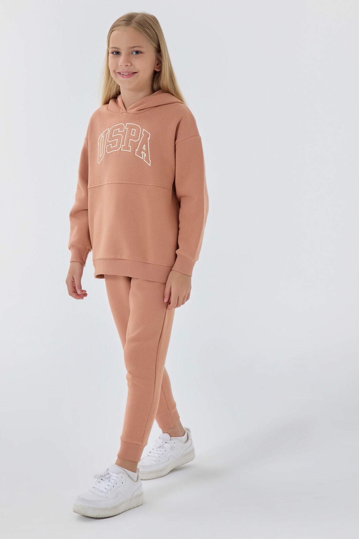 U.S. Polo Assn. Kız Çocuk Kapüşonlu Nakışlı Kışlık Regular Fit Bordo Eşofman Takımı US1205-C-V6 Ürün ikincil görseli